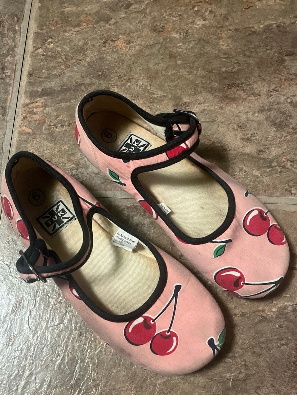Vintage 90’s TUK Pink Cherry Mary Jane Shoes Flats Size 6